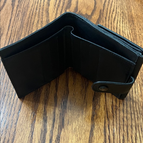 Chanel Timeless Flap Vintage Wallet in Black Caviar Leather - Picture 6 of 12